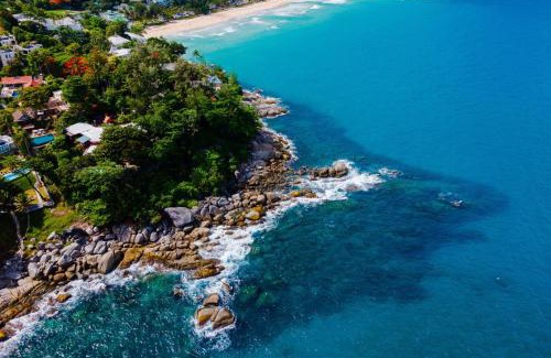 Kata Villa | Aluna Villa - Oceanfront 4 Bedroom Villa near Kata Beach, Phuket Thailand