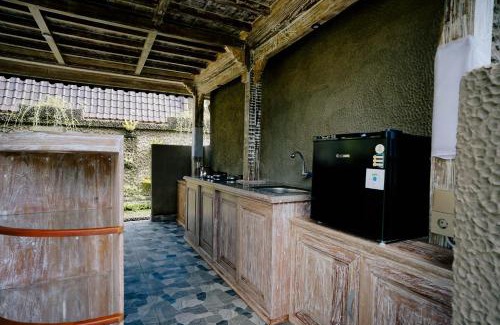 Tampaksiring Cabin | Alvia Joglo House & Private Pool