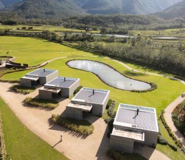 Praia Grande House | ALVOR- Casa com piscina privativa aquecida