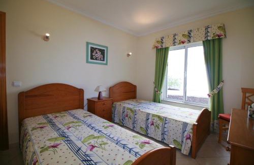 Alvor Apartment | Alvor Vila da Praia Pool & Garden View