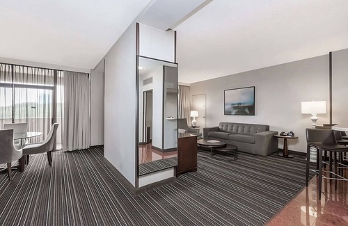 Atlanta Hotel | Always a Great Idea To Unwind! Pet-Friendly, w/Pool, Near Cumberland Mall