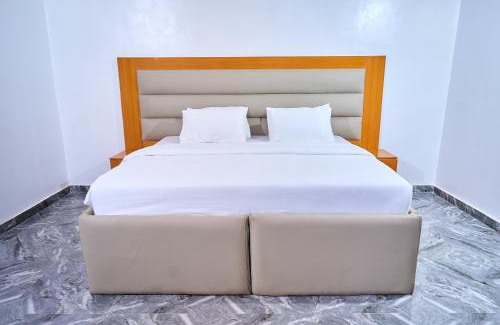 Ogombo Hotel | Always Inn Lounge & Hotel