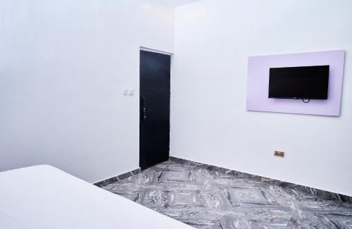 Ogombo Hotel | Always Inn Lounge & Hotel