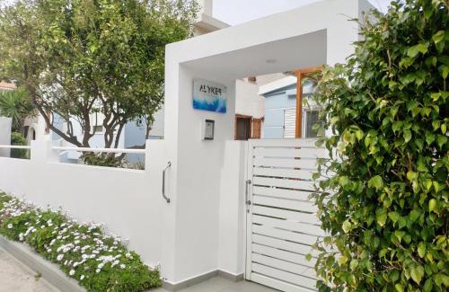 Spata-Artemida House | ALYKES house near the sea