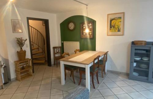 Burgen Apartment | Am alten Winzerhof