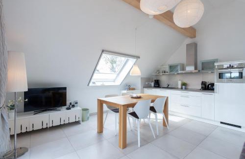 Zingst Apartment | Am Horizont No 2 für 2-4 Pers, 2 Schlafz, Babybett, Südbalkon, kostenloser Parkplatz 400 Meter zum Strand