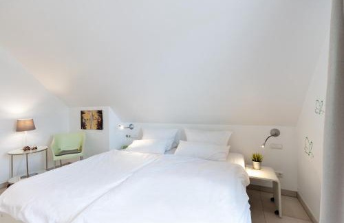 Zingst Apartment | Am Horizont No 2 für 2-4 Pers, 2 Schlafz, Babybett, Südbalkon, kostenloser Parkplatz 400 Meter zum Strand