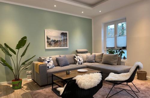 Flensburg Apartment | Am kleinen Mühlenteich - Zentrale ruhige Lage mit Parkplatz und Fahrrädern