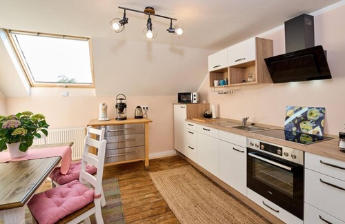 Schalkenmehren Apartment | Am Vulkan Maar - Appartement/fewo, Dusche, WC, 1 Schlafraum