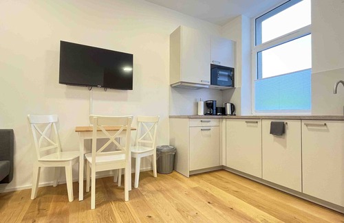 Amberg Apartment | (AM1082) Timely furnished apartment for fitters