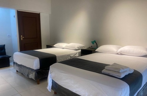 Santa Cruz Hotel | Amaca Hostel