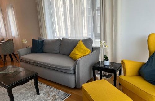 Vizafogo Apartment | Amada Apartment