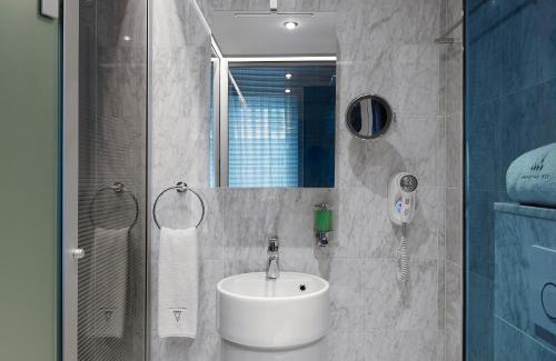 Helmersbuurt Hotel | Amadi Park Hotel