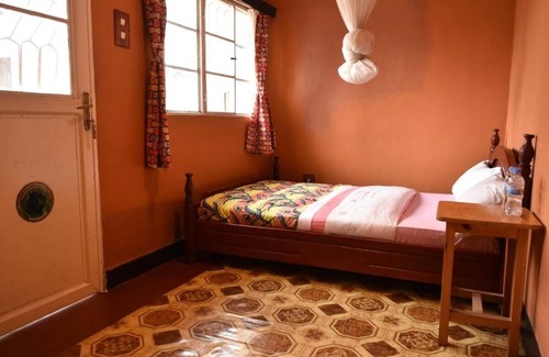 Musanze Bed & Breakfast | Amahoro Guest House - Double Room with Private Shower Room