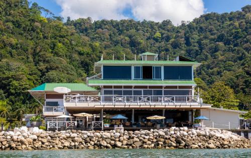 Golfito Hotel | Amaka Ocean Living Lodge