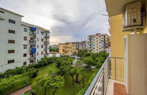 Sorrento City Centre Apartment | Amal - Elegant apt in Sorrento