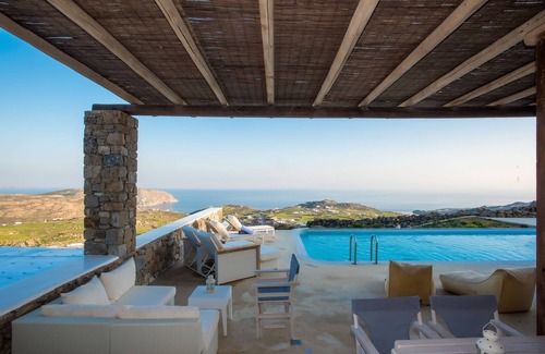 Plintri Villa | Amallini Suites