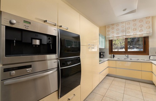 Asgourou Villa | Amaltheia Villa