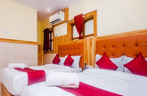 Masjid Bandar Hotel | Aman Hotel CST