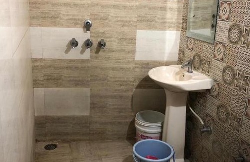 Moga Hotel | Aman Lodge