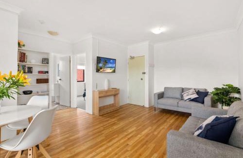 Nelson Bay Apartment | Amanda Court 8 fantastic unit so close to the beach