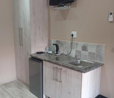 Klerksdorp House | AMANI PALMS GUEST HOUSE