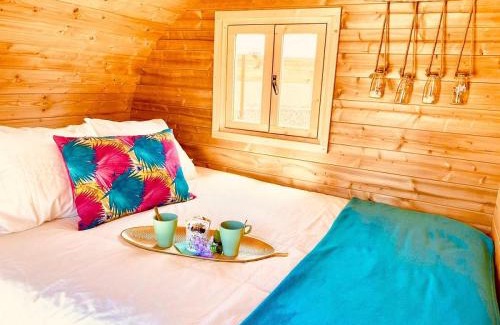 Buzanada Apartment | Amani Suite con Jacuzzi Climatizado y Piscina