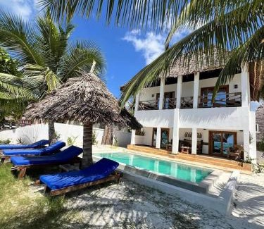 Bwejuu Villa | Amanibeachvilla