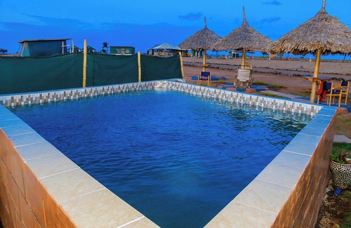 Amboseli Cabin | Amanya 1-Bed Zebra Tent