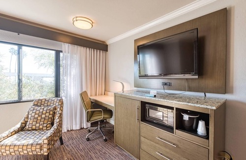 Ventura Hotel | Amanzi Hotel, an Ascend Collection Hotel