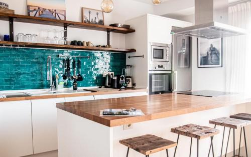 Tarifa Apartment | AMARA Family & Surf with Oceanview and Pool