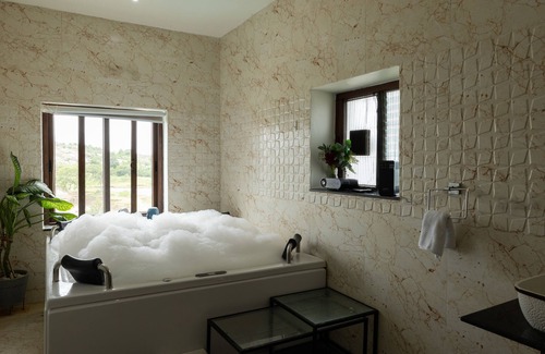 Denkanikota Other | Amara Kosha Lagoon Villa! Cozy Vacation Retreat @ Private Pool & Heated Jacuzzi