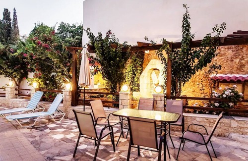 Roussospiti Villa | Amarandos Villa