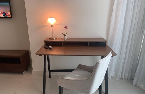 Costa del Este Apartment | Amaranta Park I 2 Bed Apt with Balcony