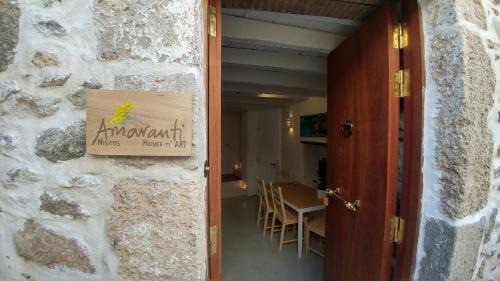 Mandraki House | Amaranti House n Art