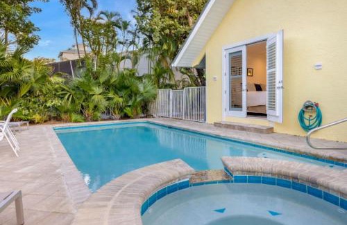 Captiva House | Amarelo Sol home