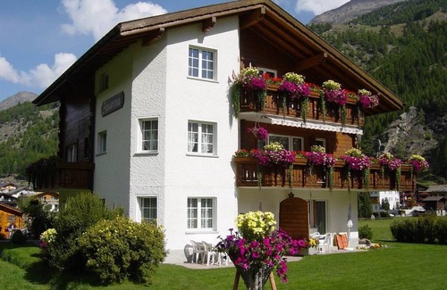 Saas Grund Apartment | Amarena by Interhome