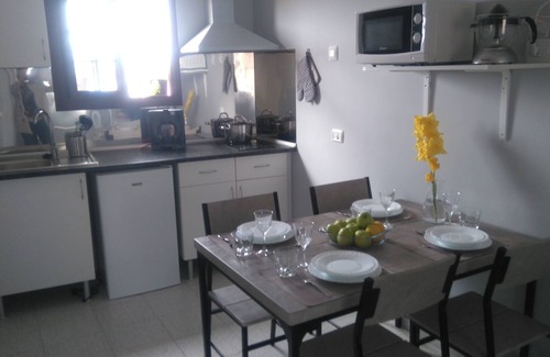 La Orotava Apartment | AMARILLA HOUSE, COZY ATTIC IN A QUIET AND RURAL SPACE