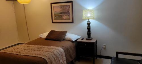 Redfield Hotel | Amaris Inn