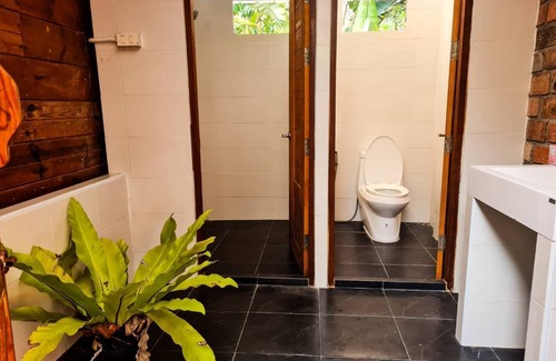 Huai Nam Khao House | Amarit Onsen Homestay