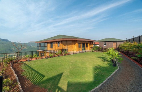 Kadadhe Villa | Amarjas Sunset Retreat