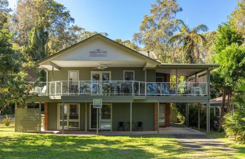 Smiths Lake House | Amaroo Sunset Lodge