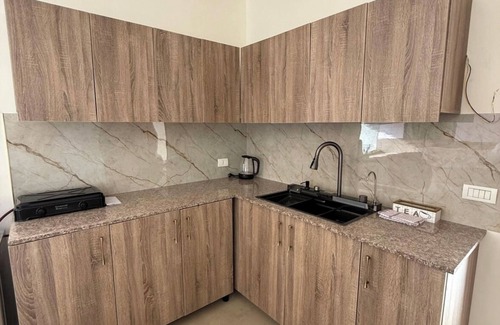 Kfardebian House | Amaruna Lb - Aroma