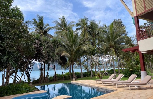 Sai Thai Villa | Amatapura Beachfront Villa 1, SHA Certified
