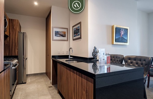 Cuauhtemoc Apartment | Amazing 1 BR Condo in Reforma - Pool - Queen Bed