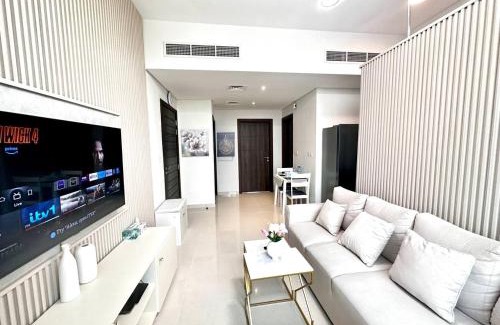 Dubai Apartment | Amazing 1Bedroom Plus Maid in Avencia at Damac Hills 2