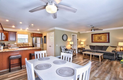 Murrieta House | Amazing 1st-floor guest suite on secure estate near wine country!