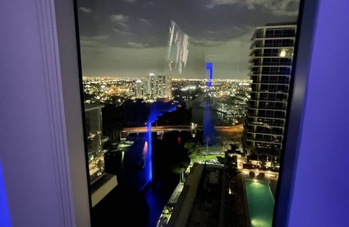 Allapattah Apartment | Amazing 2 Bed Room 2 bath Miami High rise with water views