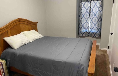Bryant Apartment | Amazing 2 Bedroom/1 Bath Apartment #B - Heart of Bryant, AR