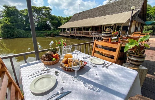 Baruti West House | Amazing 2 bedroom bungalow within a resort